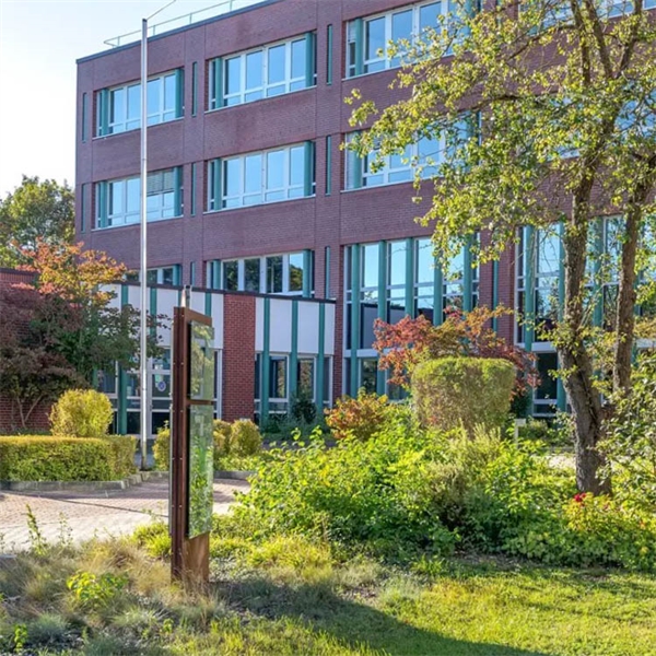 Befestigte Freifläche ca. 30.000 m² Teilanmietung möglich